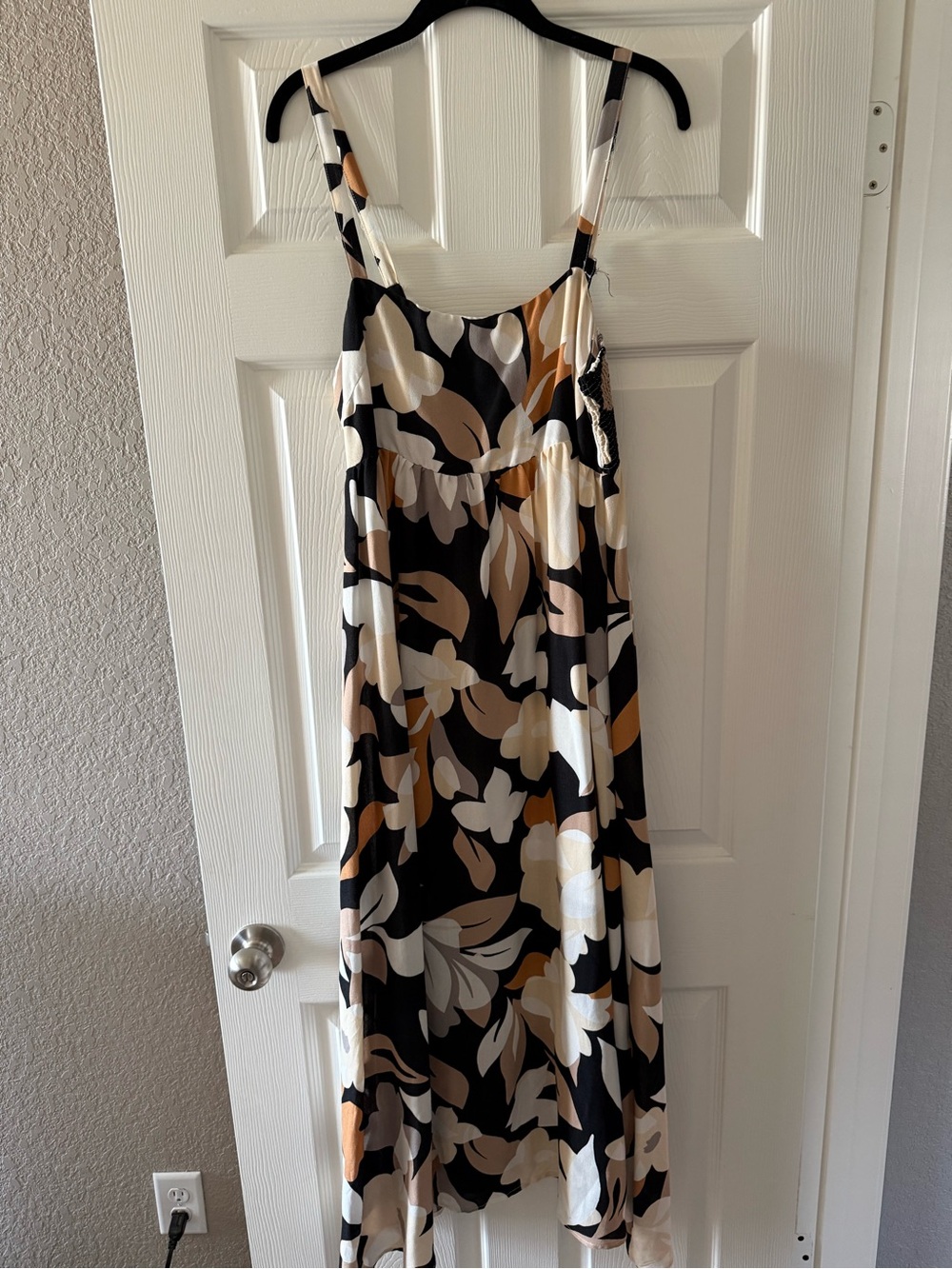 Floral Spaghetti-Strap Maxi Dress - Black & Cream